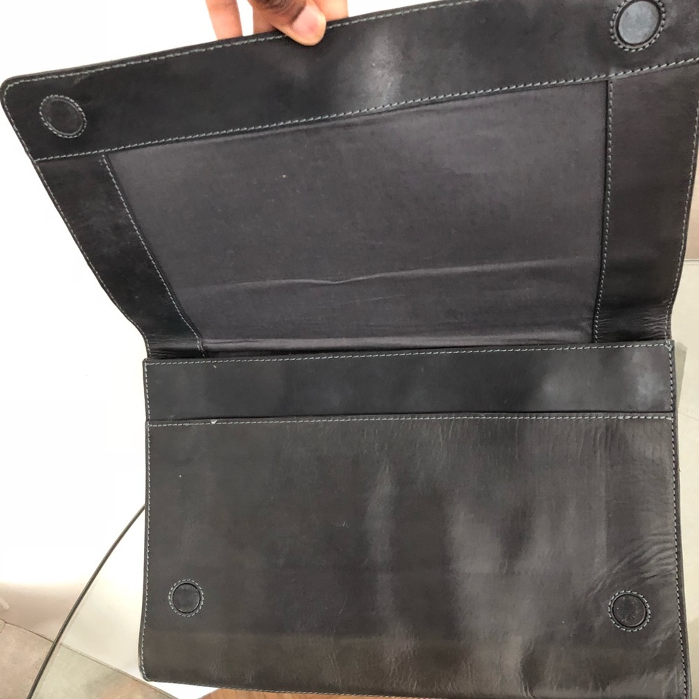 Allsaints : python embossed large clutch/case - Picture 2 of 4